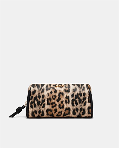 Yasmine Pouch