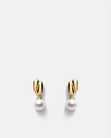 Classique Pearl Drop Earrings