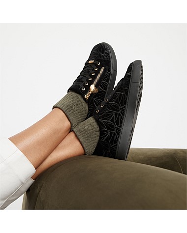 Queen B Sneakers