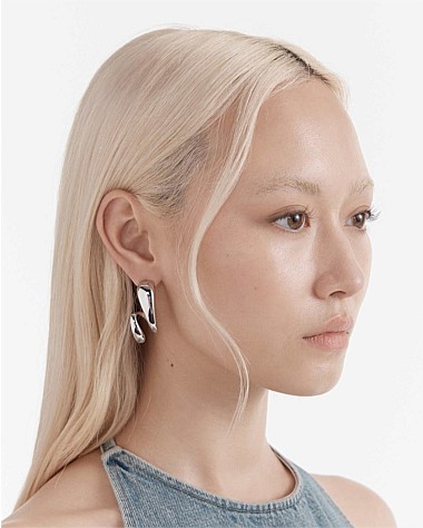 The Podium Twist Hoop Earrings