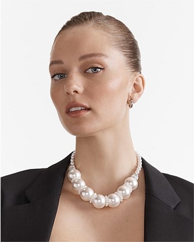 Releve Pearl Necklace