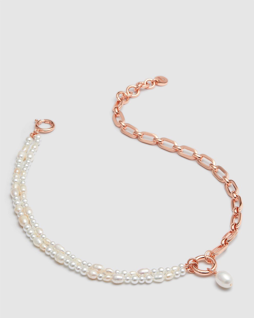 Estrid Pearl Necklace