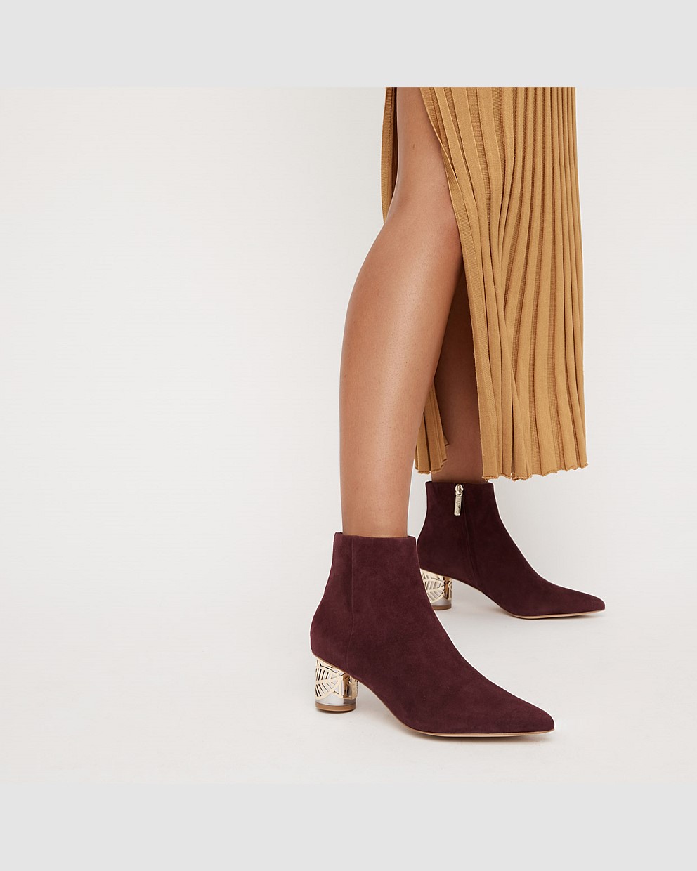 WILLOW ANKLE BOOT