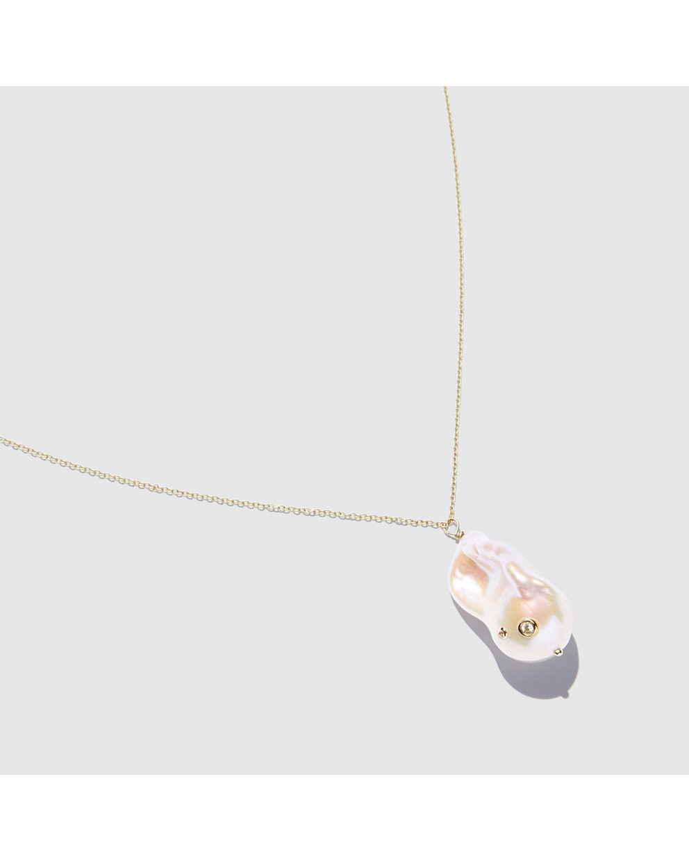 cosmos 9k necklace