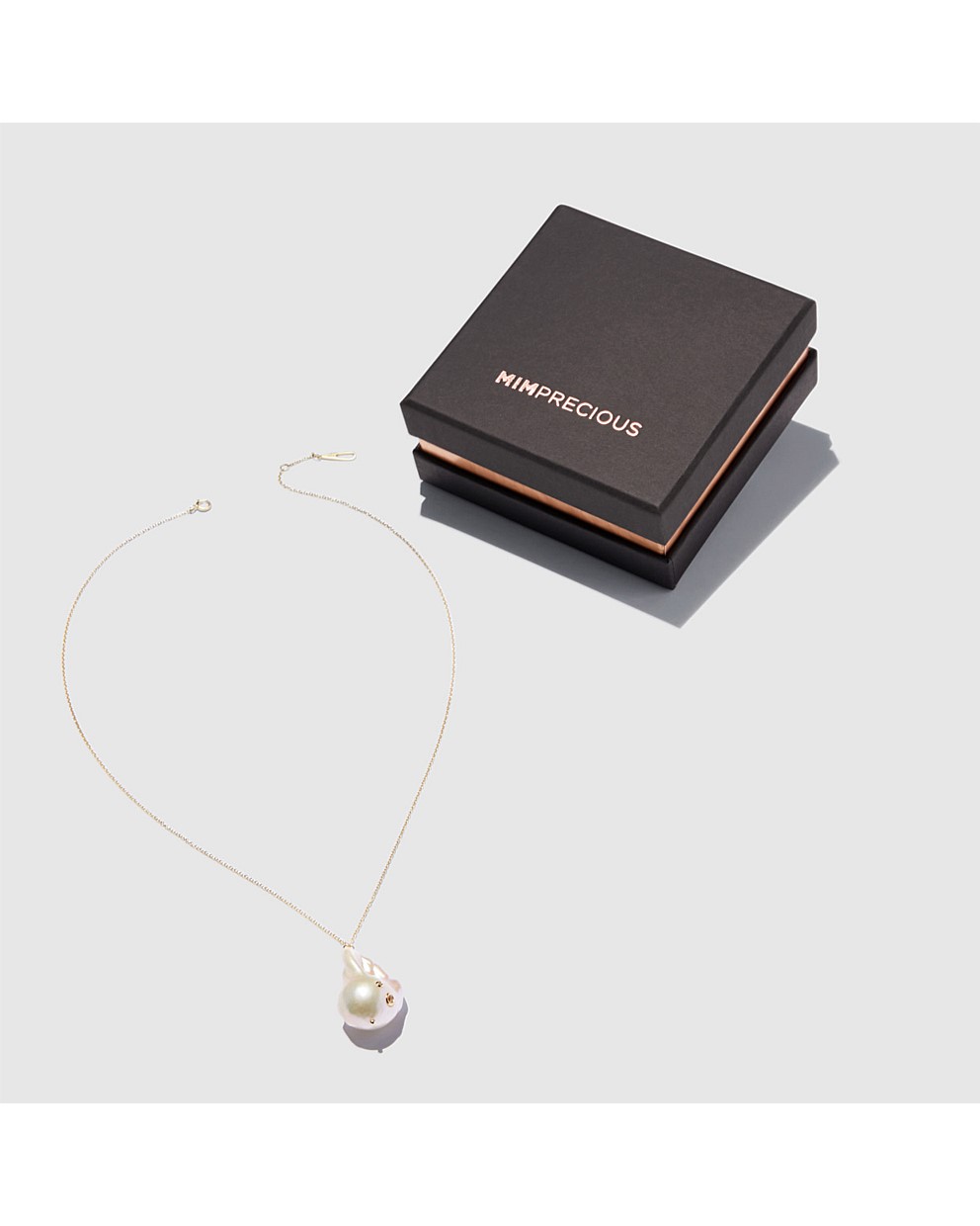 cosmos 9k necklace