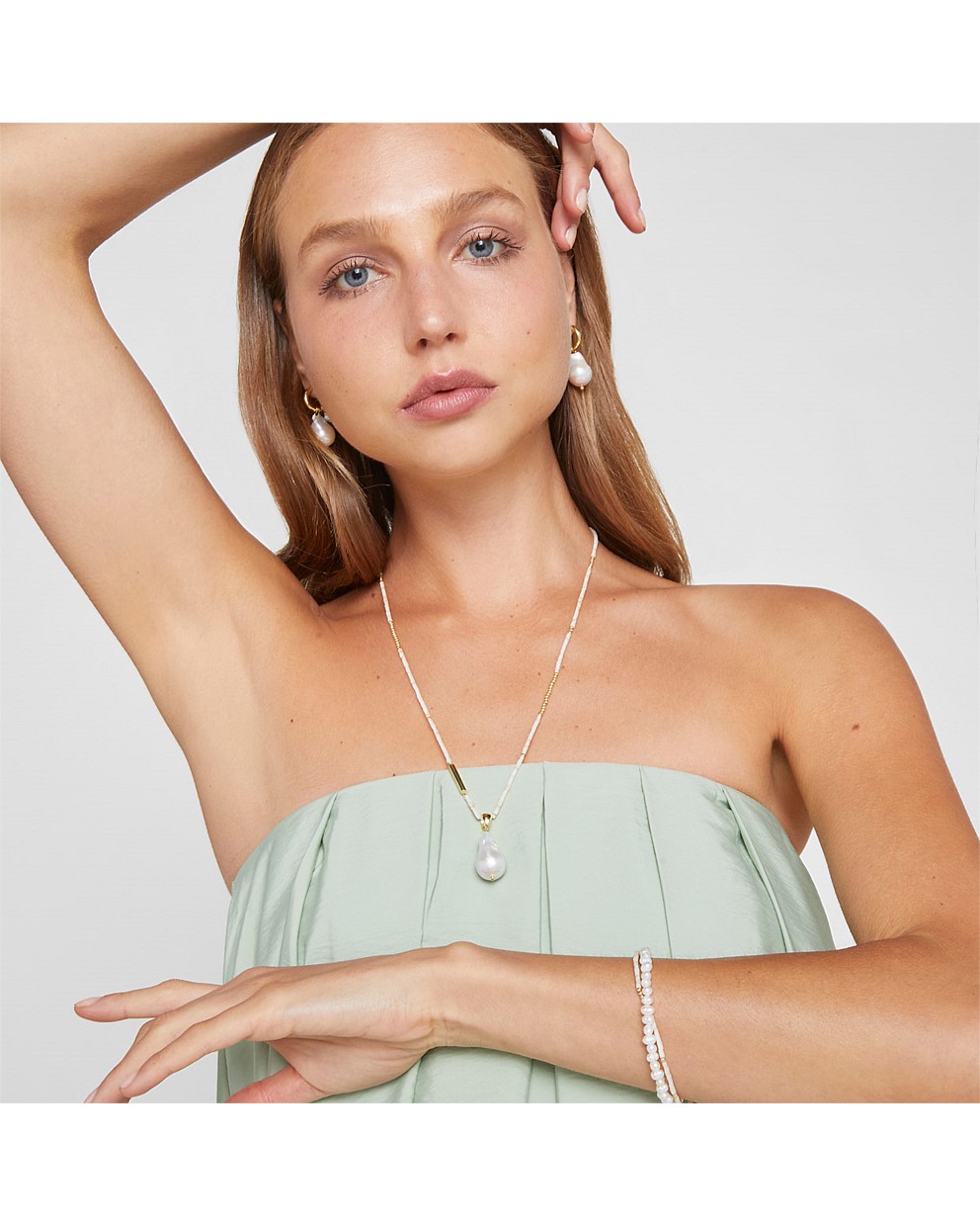 sultra necklace