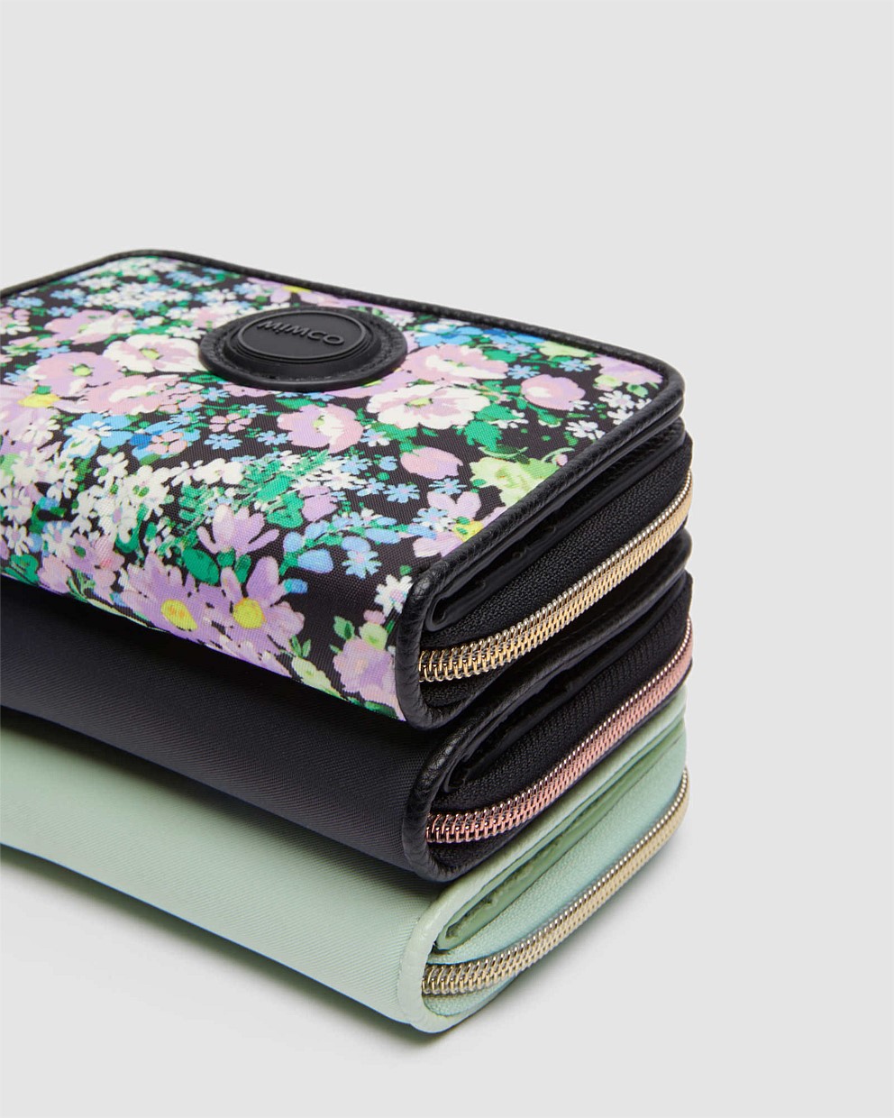 Reclaim Medium Wallet