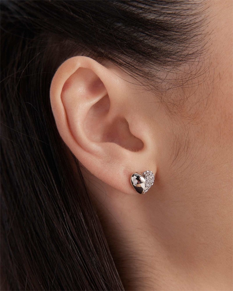 Heartthrob Stud Earrings