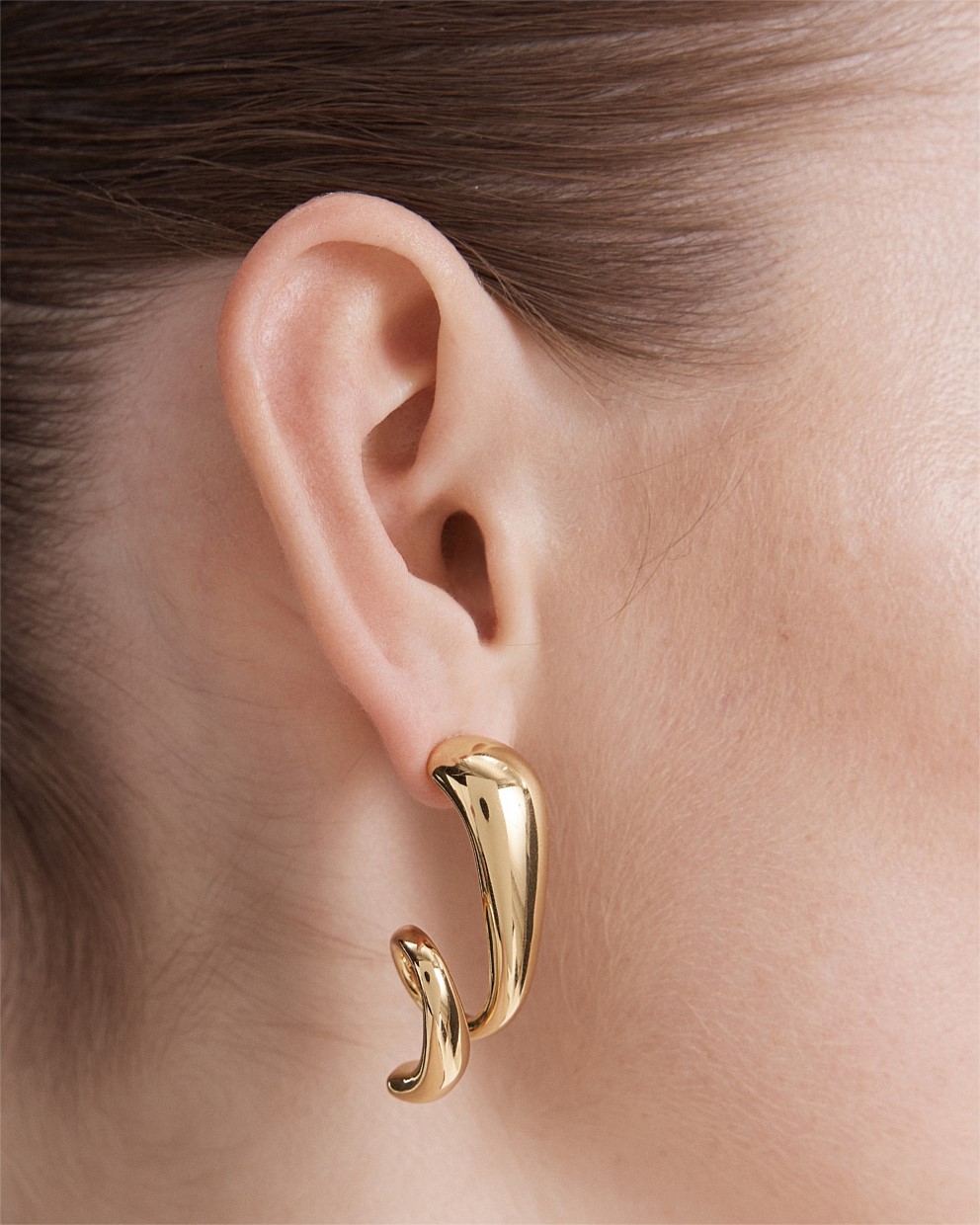 The Podium Twist Hoop Earrings