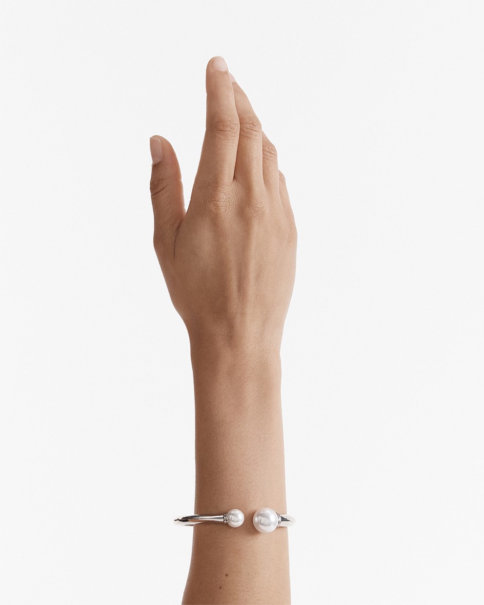 En Pointe Pearl Bangle