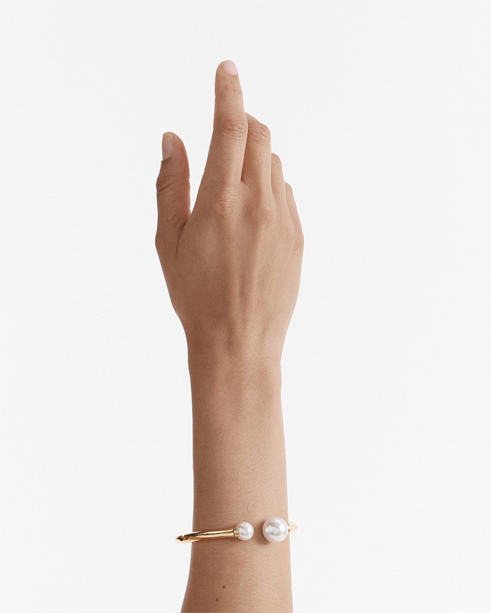 En Pointe Pearl Bangle