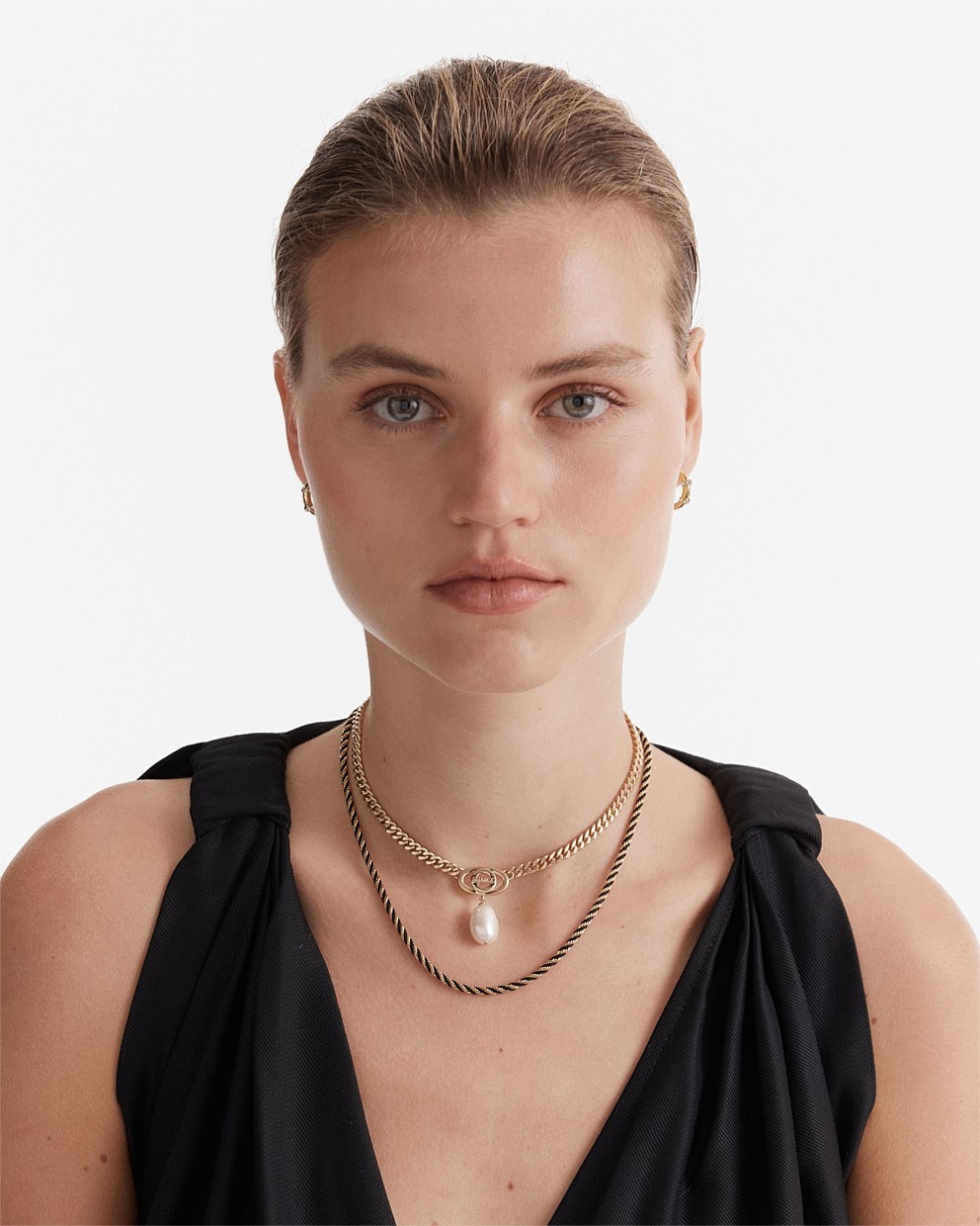 Alliance Pearl Necklace