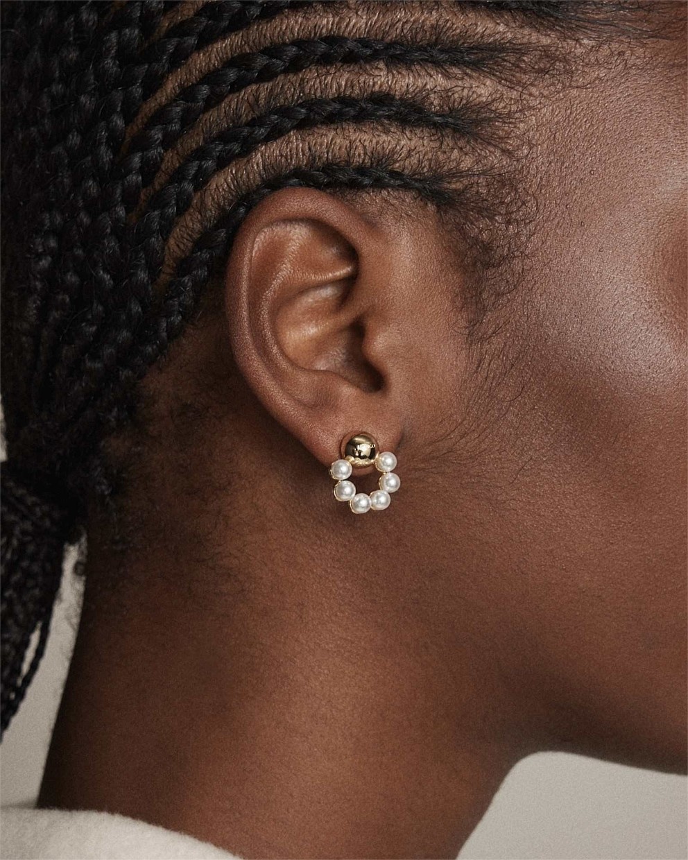 Luminous Aura Stud Earrings