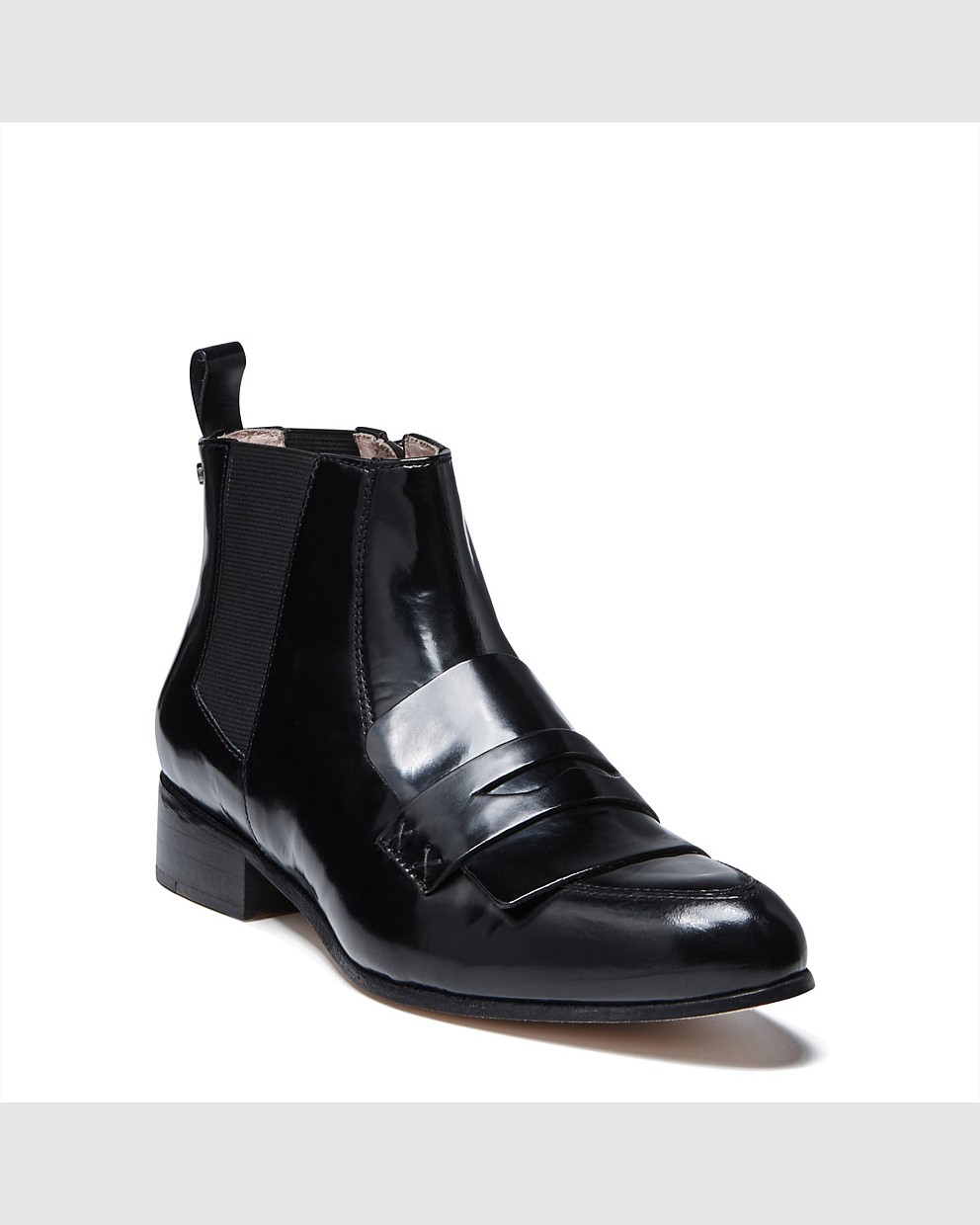 SHE'S A MOD BOOT